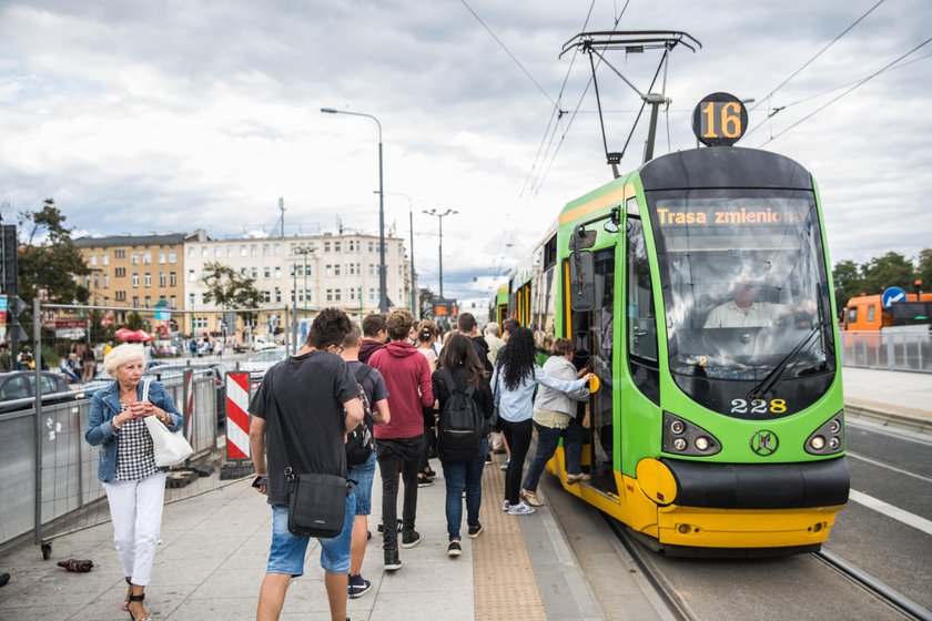 Duże opóźnienia komunikacji miejskiej w Poznaniu