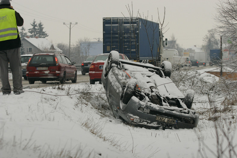 Bezpieczeństwo na drogach w 2009 r. - Jednak może być bezpieczniej
