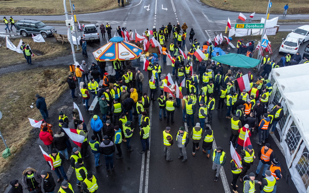 Na zdjęciu z drona protest rolników przed polsko-ukraińskim przejściem granicznym w Dorohusku