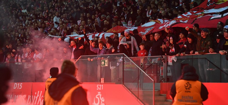 FIFA nie certoliła się z PZPN. Prezes Kulesza musi zapłacić karę za zachowanie polskich kibiców