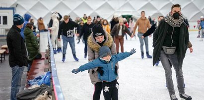 Uwaga fani zimowych szaleństw! Ruszyło lodowisko na gdańskim Placu Zebrań Ludowych!