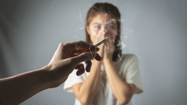 dohnyzás, cigaretta káros