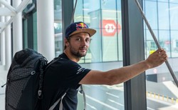 Skialpinista Andrzej Bargiel zdobył Gaszerbrum II. Trwa zjazd na nartach!