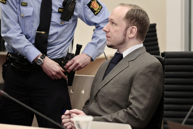 38-letni obecnie antymuzułmański skrajnie prawicowy ekstremista Breivik zabił 22 lipca 2011 roku 77 ludzi