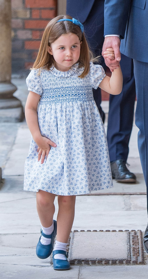 Książę George i księżniczka Charlotte na chrzcie młodszego brata. Co za słodziaki!