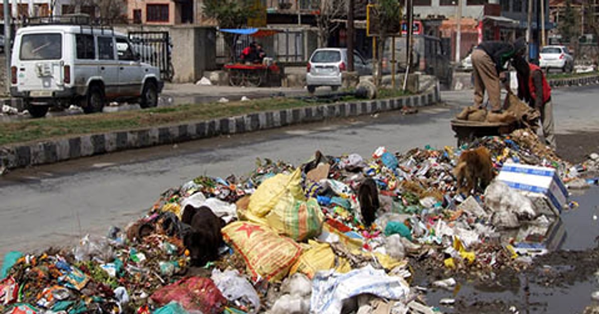FG vows to go tough against indiscriminate dumping of refuse - Vimarsana News