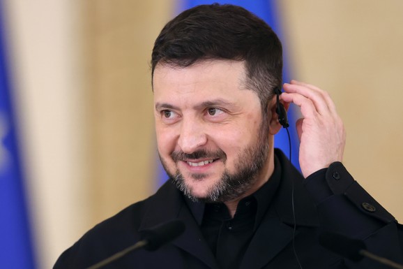 "SPREMNI SMO ZA NOVE PREGOVORE" Zelenski zahvalio Britaniji na obuci ukrajinskih vojnika: Starmer uzvratio i otkrio nove planove