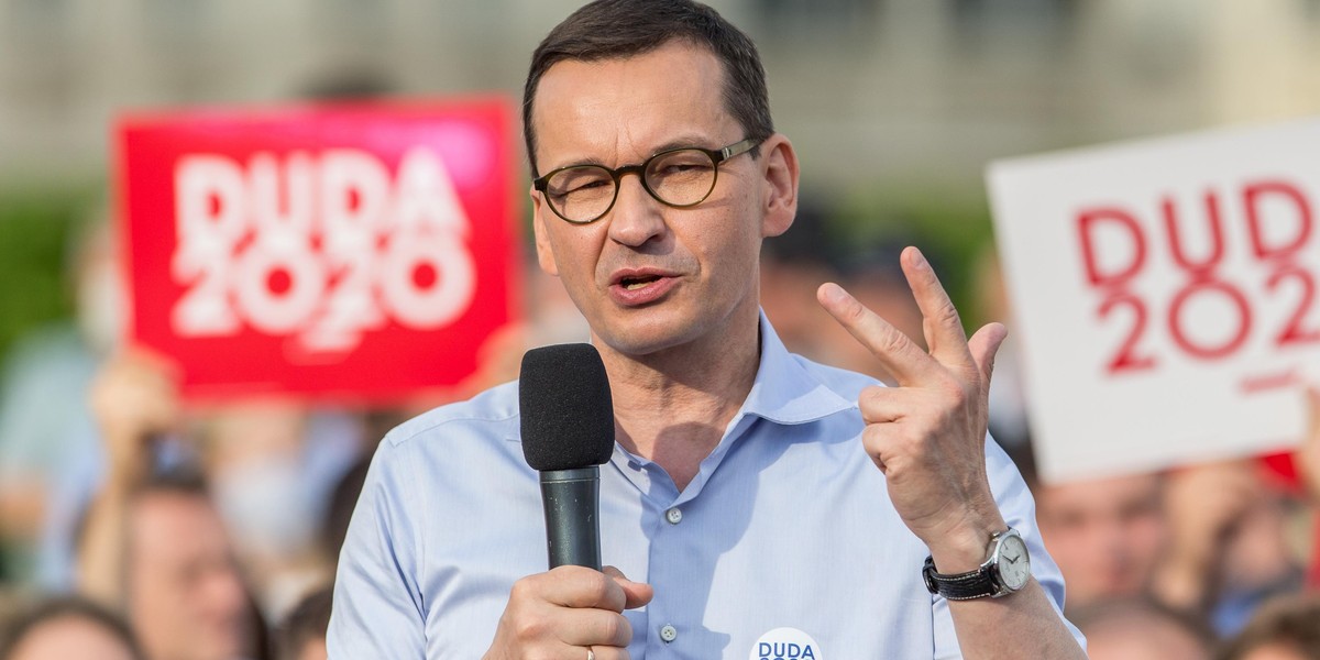 Dlaczego premier Morawiecki uważa, że koronawirus nie jest groźny? Poseł PiS tłumaczy