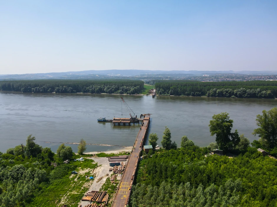 Most u okviru Fruškogorskog koridora