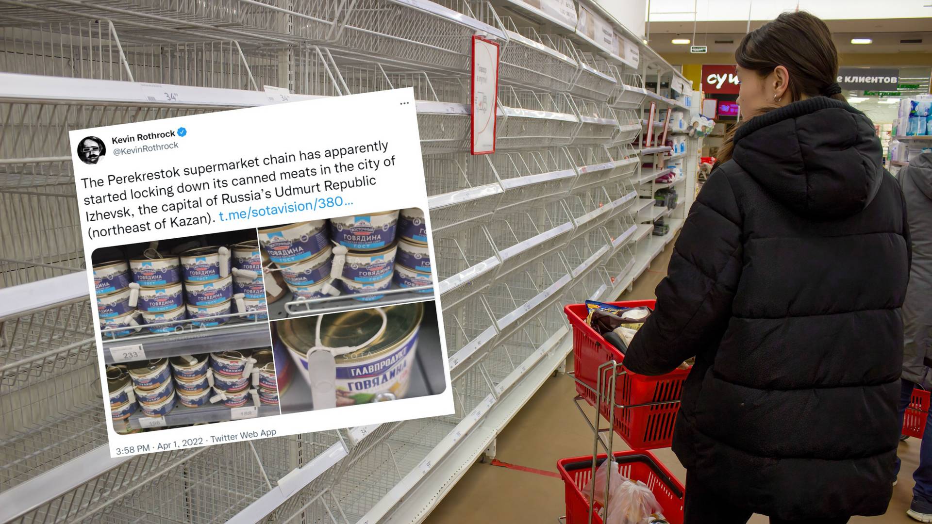 Nietypowy widok w supermarkecie w Rosji. Konserwy z blokadami antykradzieżowymi