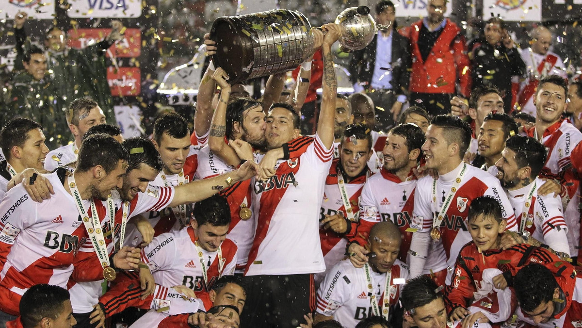 Wielkie odrodzenie River Plate Buenos Aires stało się faktem. Podopieczni Marcelo Gallardo zwyciężyli u siebie w rewanżowym spotkaniu finałowym Copa Libertadores z meksykańskim Club Tigres 3:0 (1:0) i wywalczyli trofeum. Pierwszy mecz zakończył się bezbramkowym remisem.