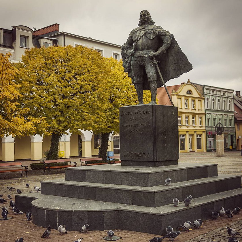 Polski pomnik robi furorę za granicą! Wygląda jak Darth Vader