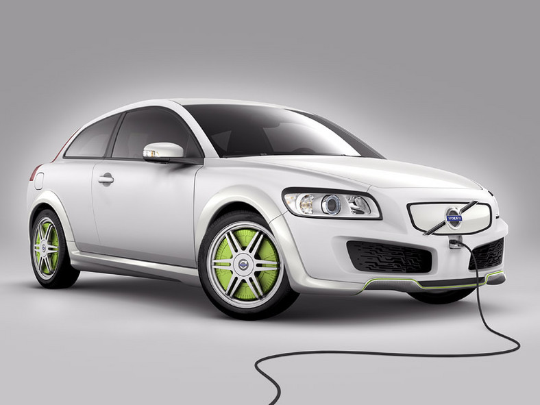 IAA Frankfurt 2007: Volvo C30 ReCharge - silnik elektryczny w każdym kole