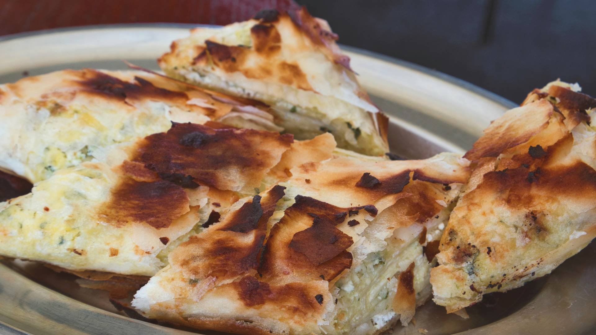 Tradicionalna makedonska pita sa sirom se pravi bez kora a ljudi je toliko vole da je zovu "komšinica"
