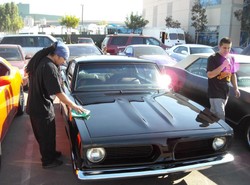 Zobacz, jak powstawał Bentley dla Paris Hilton