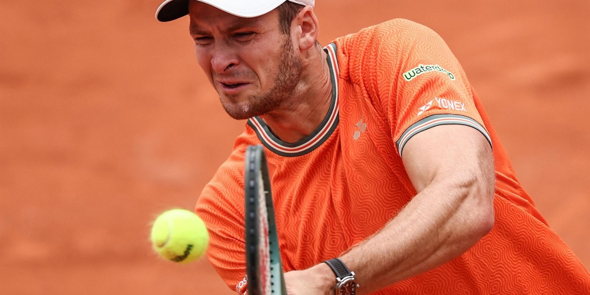 Hubert Hurkacz doczekał się awansu do czwartej rundy French Open. 