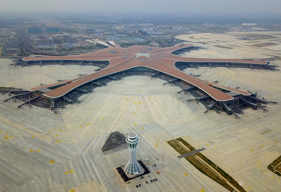 Polskie Linie Lotnicze LOT będą latać na dwa lotniska obsługujące stolicę Chin. Port lotniczy Daxing zostanie otwarty 30 września i będzie jednym z największych i najnowocześniejszych lotnisk na świecie
