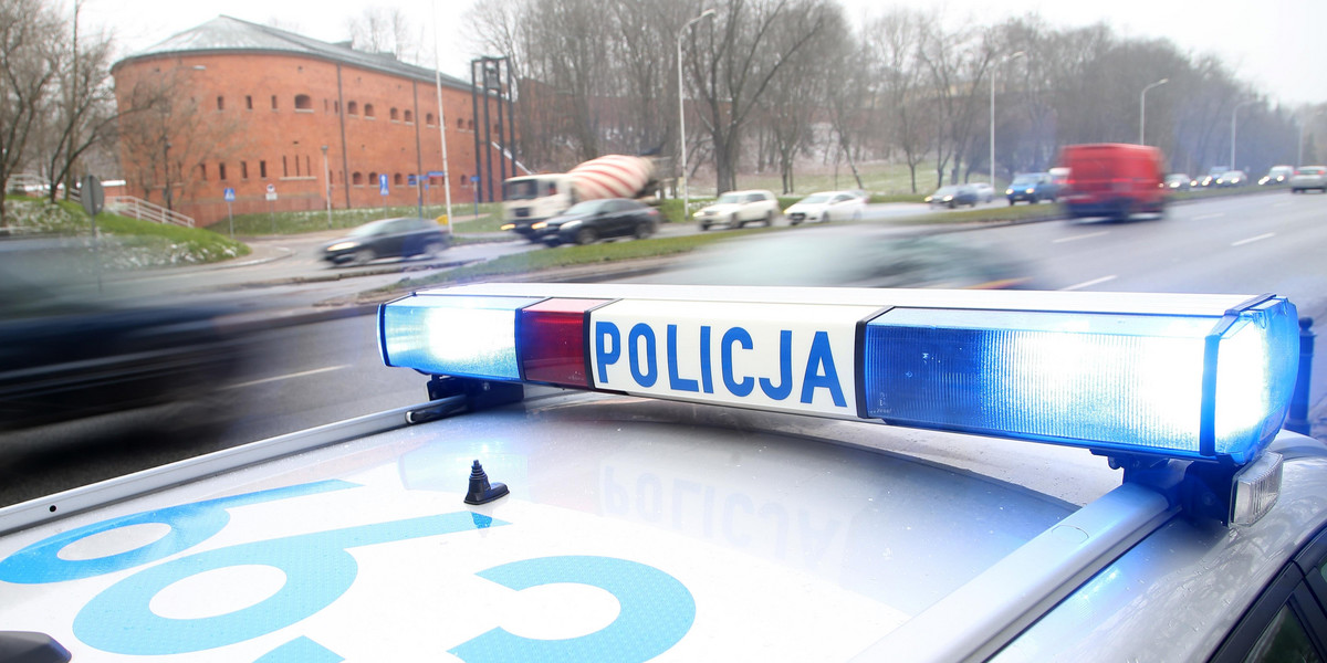 W Gnieźnie naćpany kierowca potrącił policjantkę