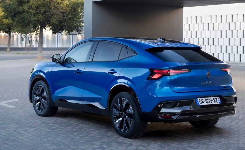 Nowe Renault Rafale E-Tech 4x4 300 KM