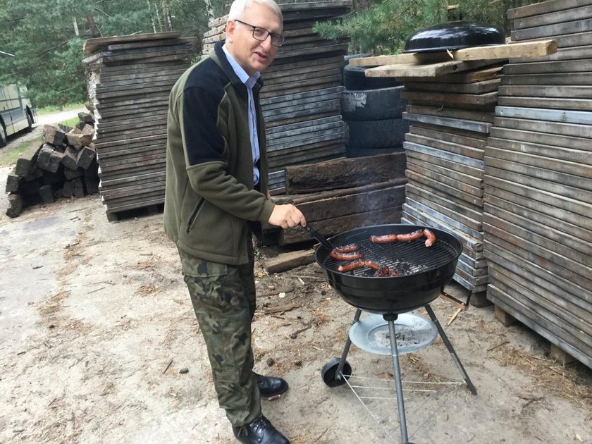 Konserwatywny poseł PiS obiecał kochance ślub i dzieci, a później ją porzucił!