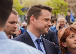 Żebrowski razem z Trzaskowskim podrywali dziewczyny. "Był bardziej żulerski niż ja"