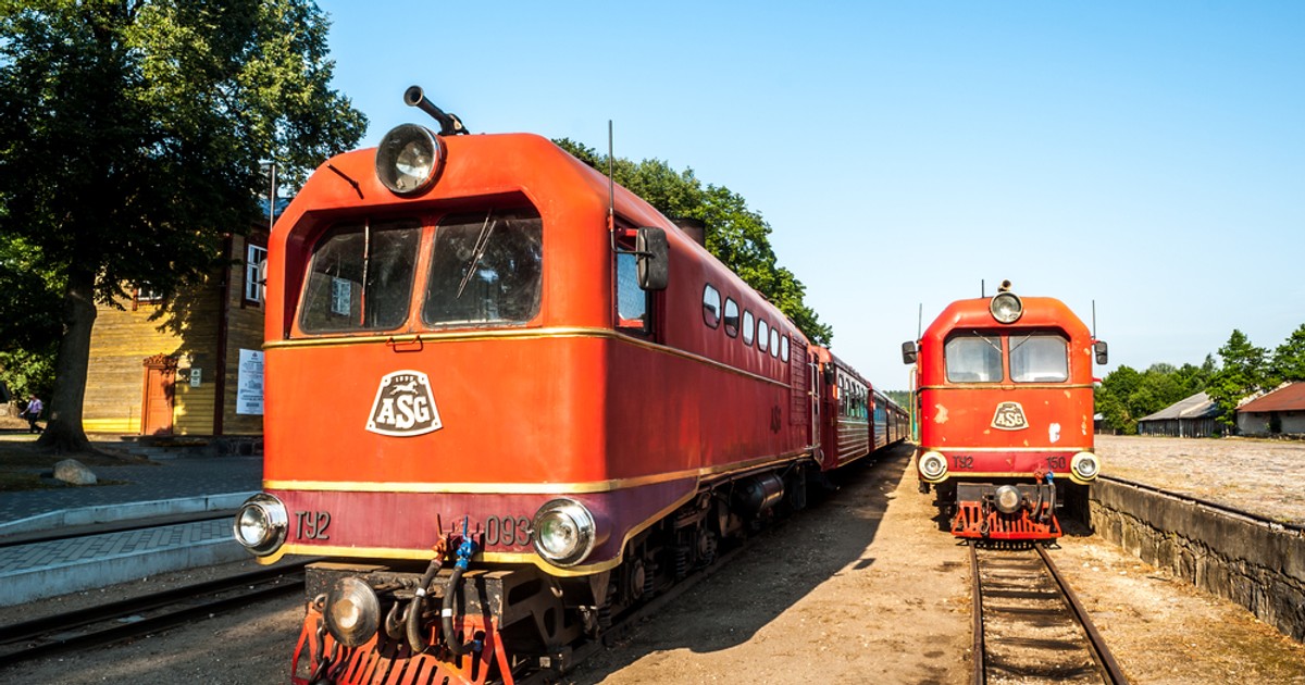 Lokomotywa O Masie 200 T Ruszyła Ze Stacji Lokomotywa stanęła w płomieniach. Maszynista zdążył się ewakuować