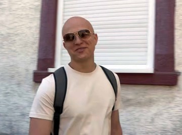 EKSKLUZIVNO IZ RUME! Komšije OTKRILE PRAVU ISTINU o Staniji, BRAT SANI PRVI PUT STAO PRED KAMERE: "Bolje da nije ulazila, nadrljala je" (VIDEO)