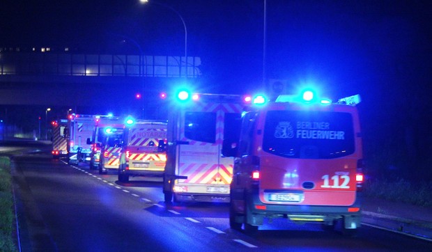 Pacijenta zaraženog ebolom prebacuju sa aerodroma u bolnicu u Berlinu