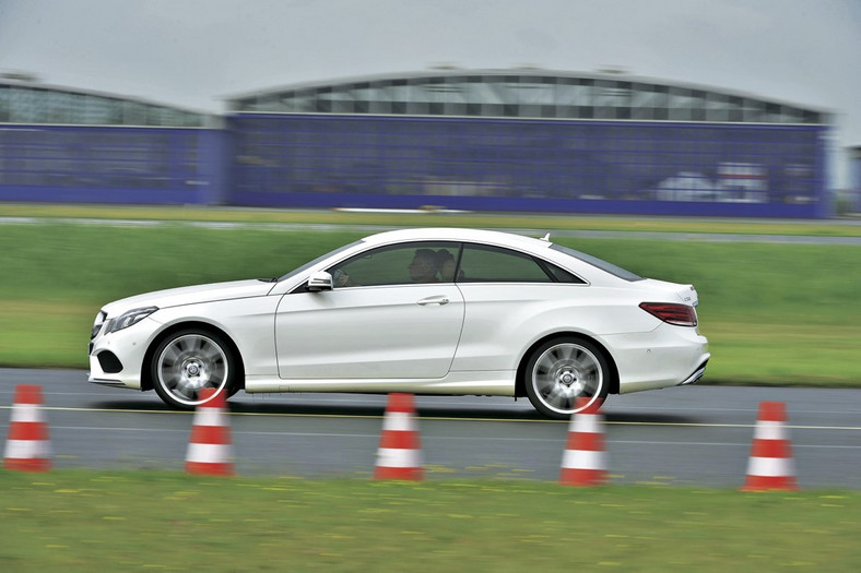 Mercedes E Coupe, hamowanie