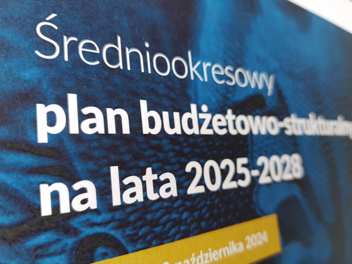 Rząd przyjął 8 października plan ograniczenia deficytu i długu publicznego