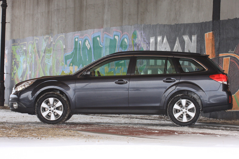 Subaru Outback 2.0D: Bezpieczny olbrzym