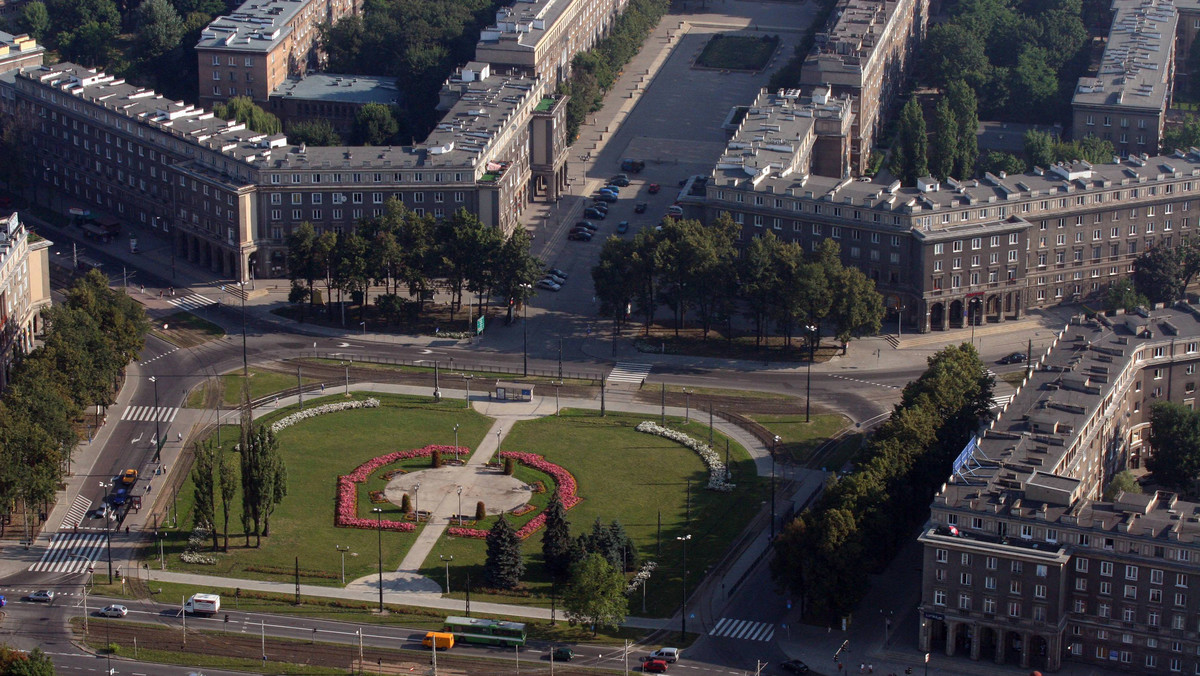 Rezolucję dotyczącą ustanowienia 30 kwietnia Dniem Nowej Huty - Miasta Pracy i Walki - Pamięci i Solidarności przyjęli w środę krakowscy radni.