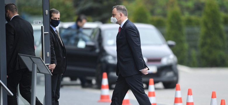 Prezydent: Wywieśmy biało-czerwone flagi, niech będą wyrazem naszego patriotyzmu