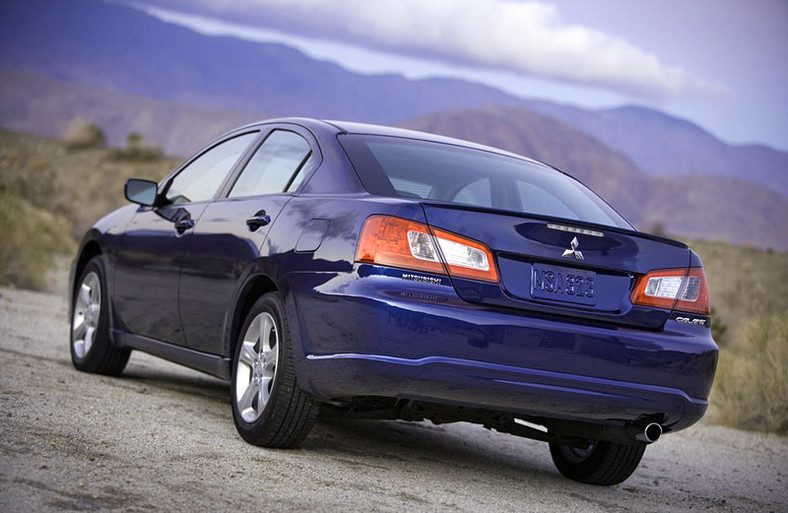 Mitsubishi Galant – facelifting na rok modelowy 2009