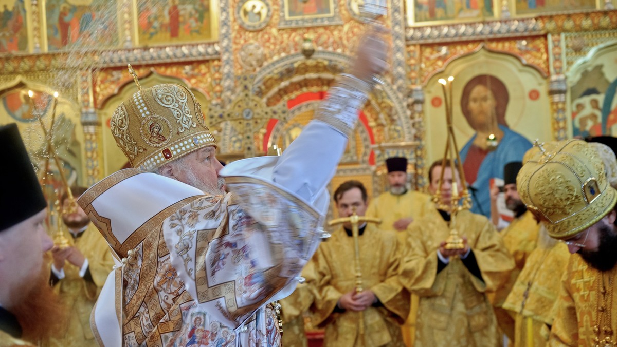 Patriarcha moskiewski i całej Rosji Cyryl poświęcił w niedzielę w Lesie Katyńskim cerkiew Zmartwychwstania Chrystusa. Świątynię zbudowano przy wjeździe na teren Zespołu Memorialnego, którego częścią jest Polski Cmentarz Wojenny.