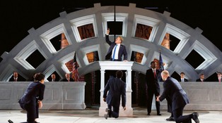 Trump na deskach Broadwayu. Nowojorskie sceny padły ofiarą wojny kulturowej