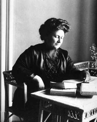 Maria Montessori - fotografia z 1913 r. fot. Wikimedia Commons.