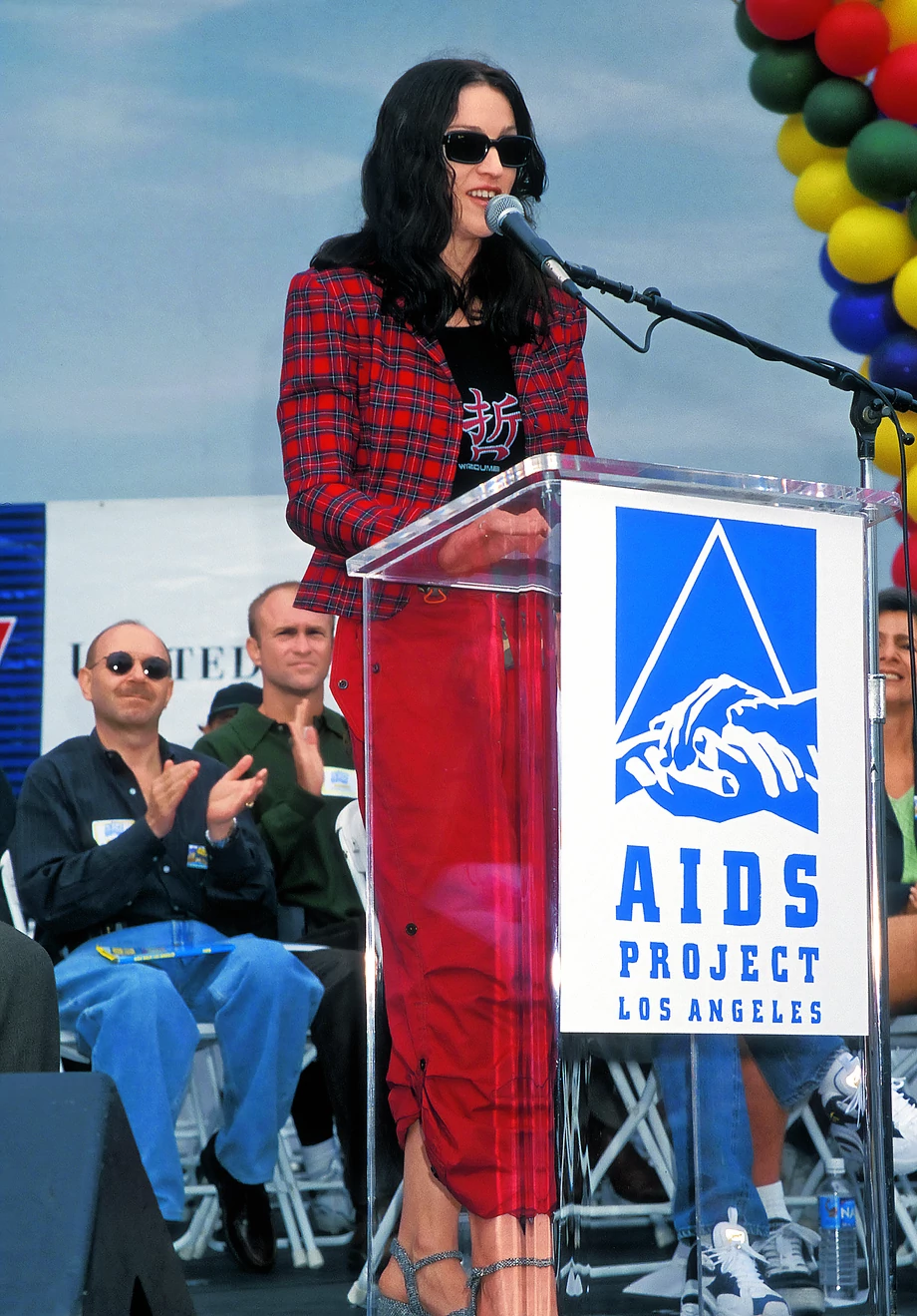 Jako jedna z pierwszych artystów mainstreamu już w latach 80. włączyła się w walkę z epidemią AIDS. Kontynuuje ją do dziś.
