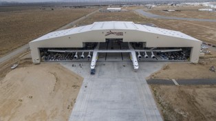 Miliarder Paul Allen dopiął swego. Oto największy samolot świata [ZDJĘCIA]