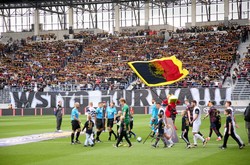 Kibicom Pogoni grożą surowe kary. Wywiesili wulgarny transparent