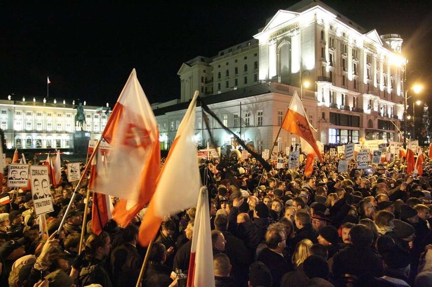 Marta Kaczyńska na nocnym wiecu PiS! Ostre wystąpienie prezesa!