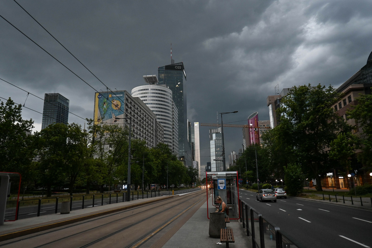 Chmury nadciągają nad polską gospodarkę. Duży bank nie ma złudzeń