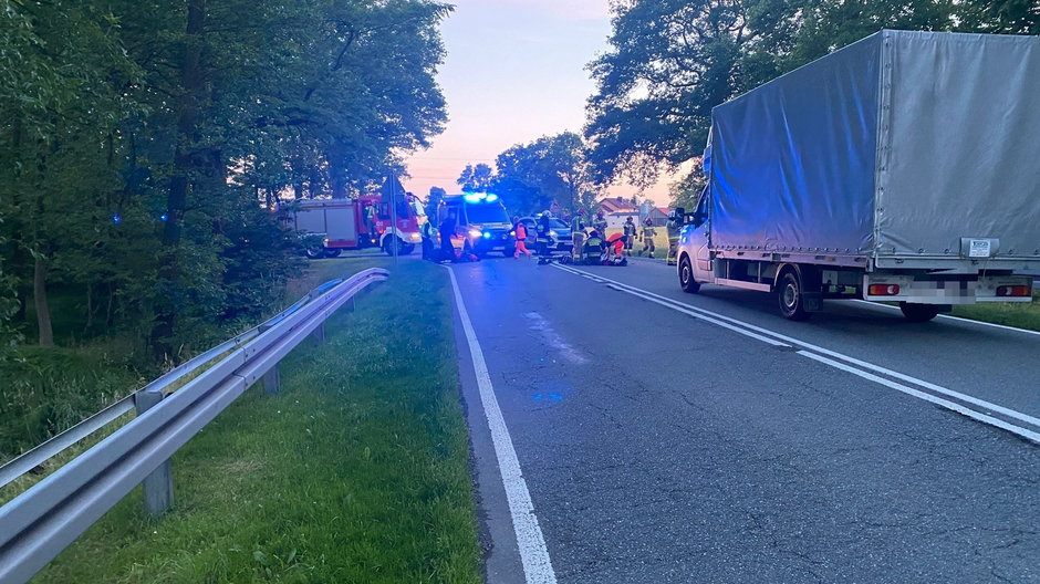 Zderzenie motocyklisty z samochodem w Golasowicach - 21.06.2022 · fot. nadesłane przez czytelnika