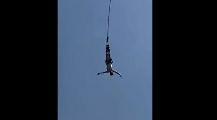 Elszakadt a kötél bungee jumping közben Thaiföldön