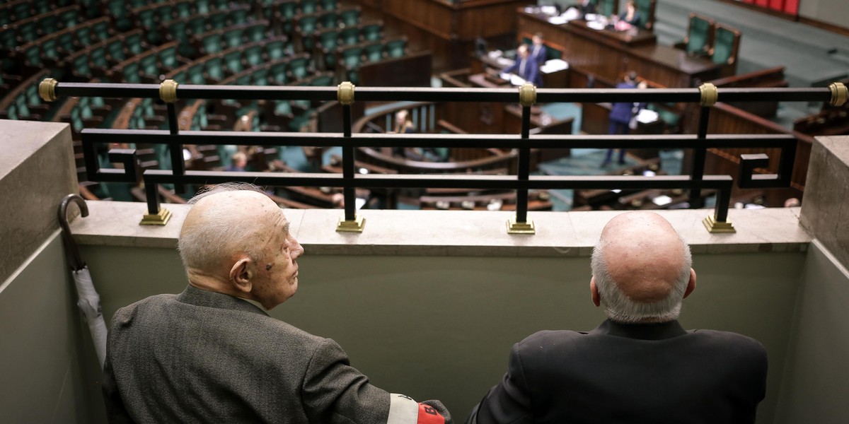 Sejm decyduje o losach grobów bohaterów