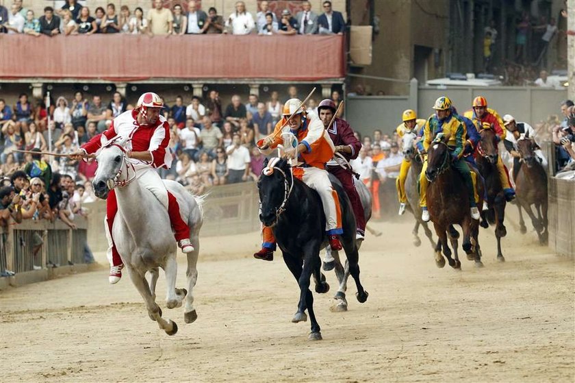 Tradycyjna gonitwa Palio Race we Włoszech