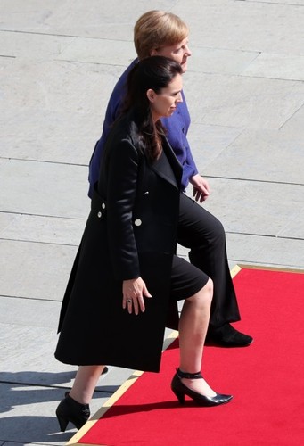 Jacinda Ardern i Angela Merkel
