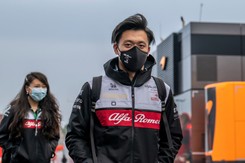 Guanyu Zhou zostaje w zespole Alfa Romeo F1 Team Orlen