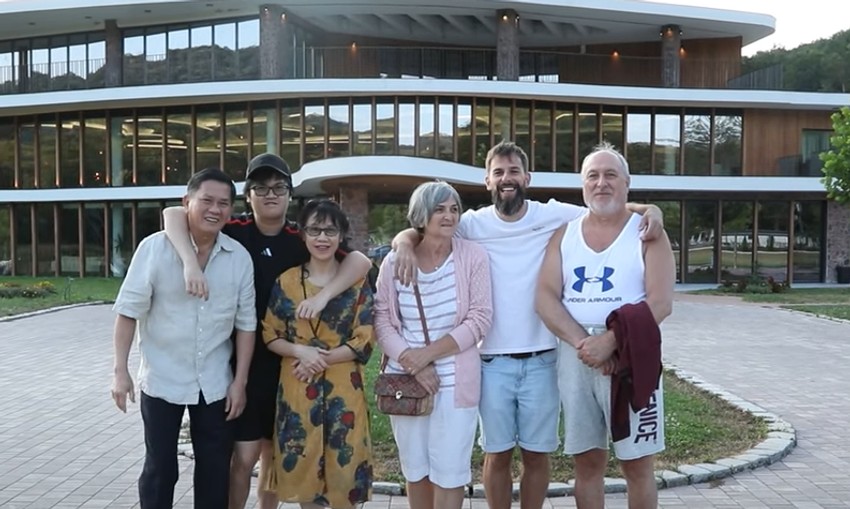 Porodica Liz i njenog supruga