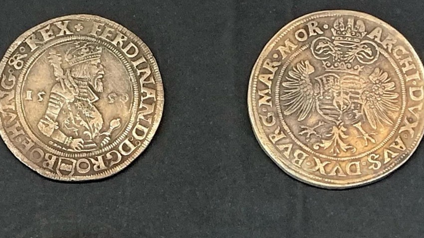 Na prvom taliru bio je utisnut lik svetog Joakima i češkog lava, a na kasnijim verzijam su bili likovi kraljeva | Foto: Eliot Stein